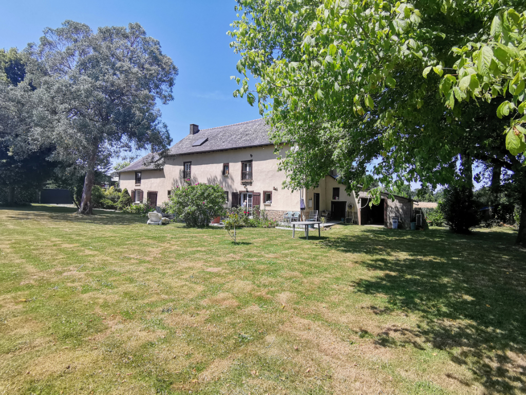 Maison T6 à Bedee