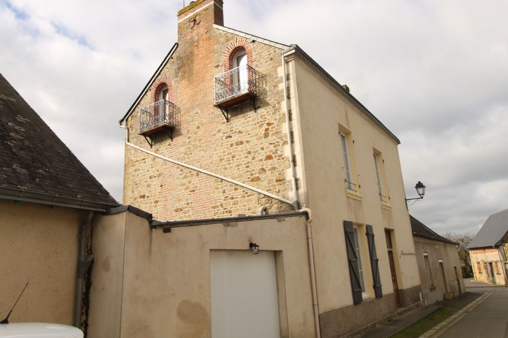 Maison T7 à Rannee