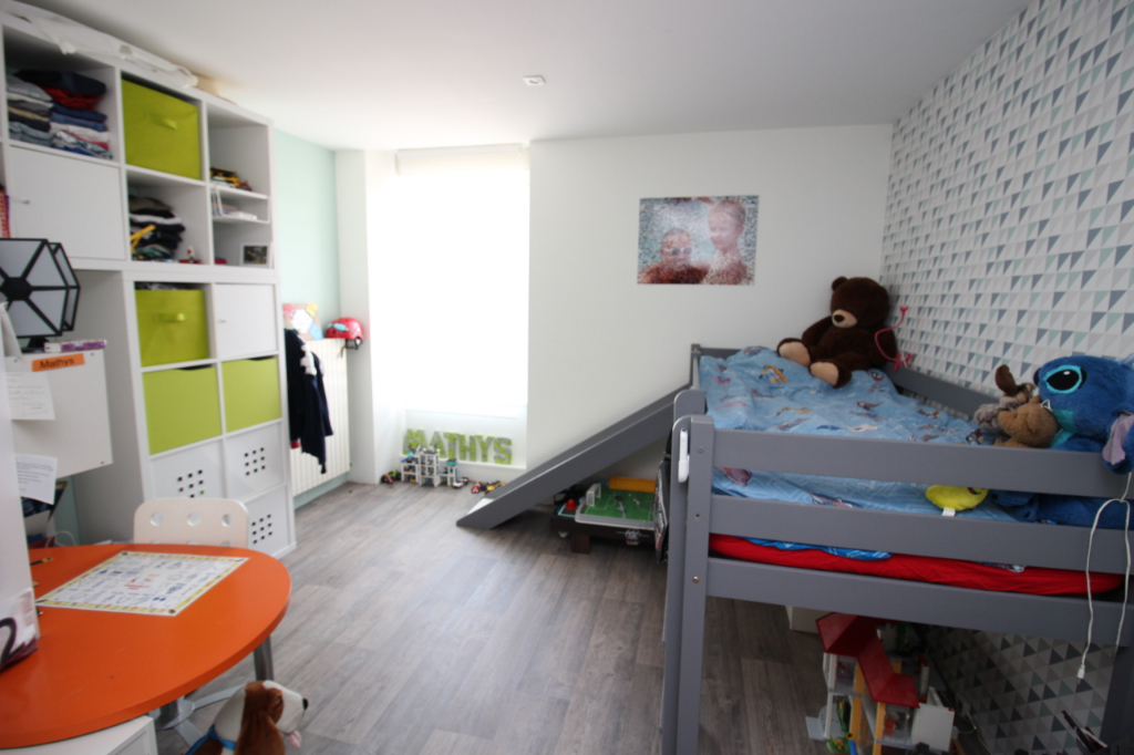 Maison T6 à Poligne