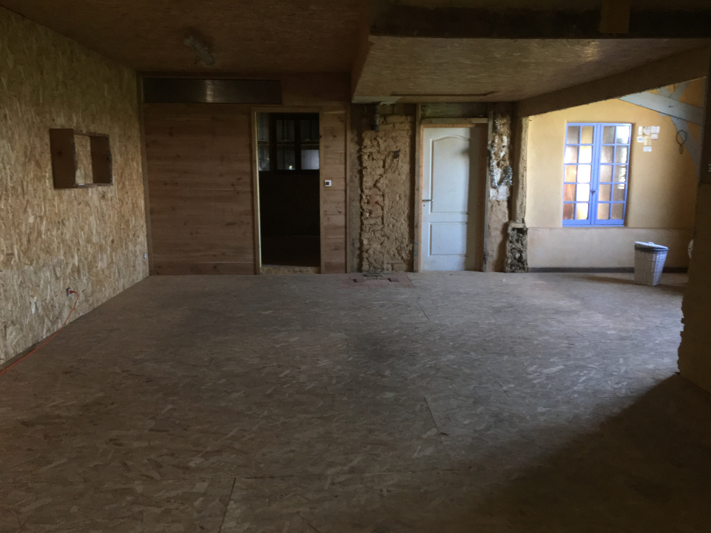 Entrepôt/local industriel à Melesse