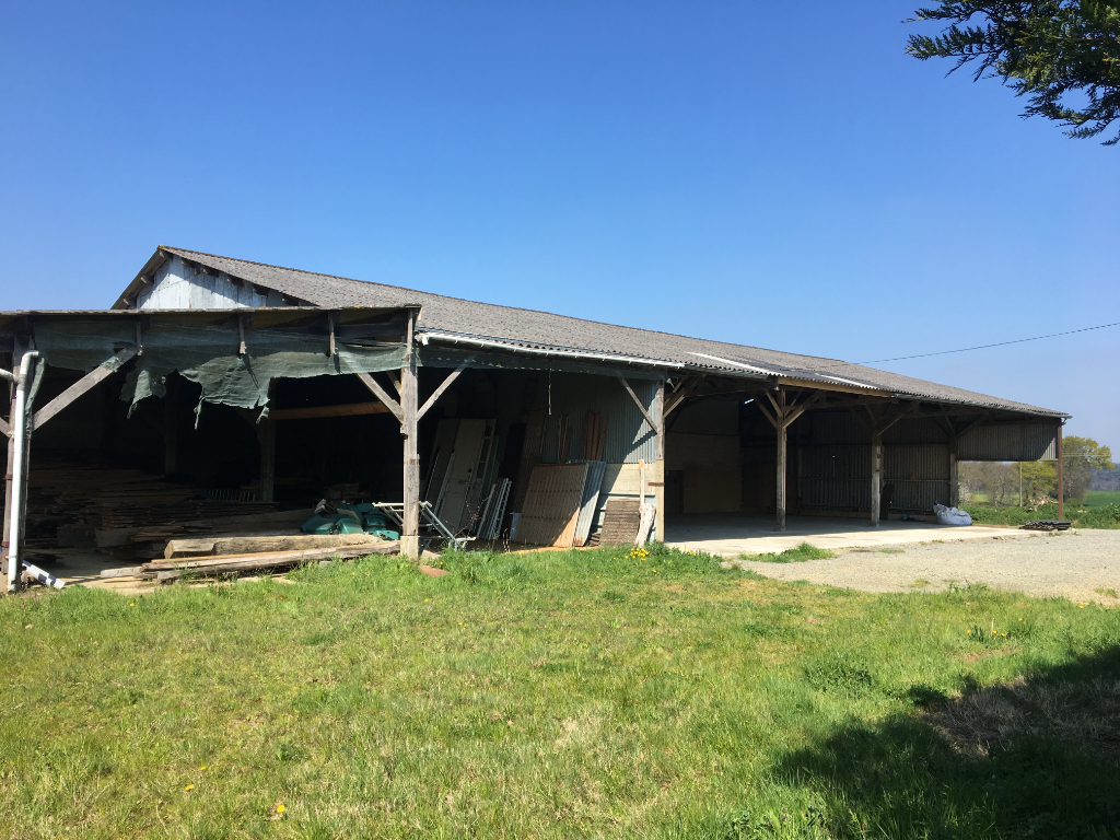 Entrepôt/local industriel à Melesse