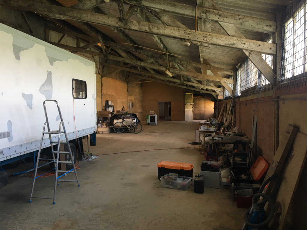 Entrepôt/local industriel à Melesse