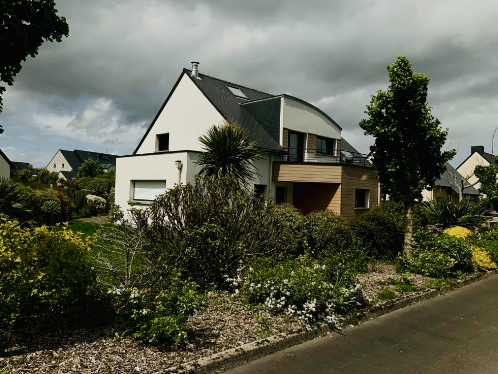 Maison T9 à Pleumeleuc