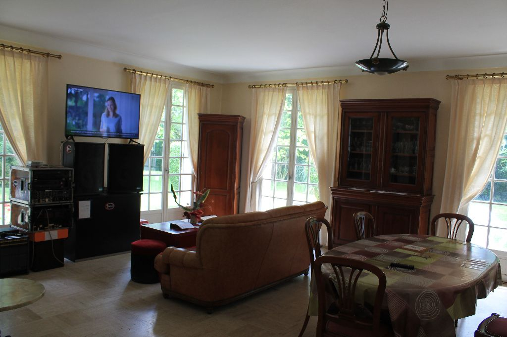 Maison T8 à Mordelles