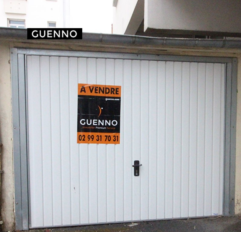 Garage  à Rennes