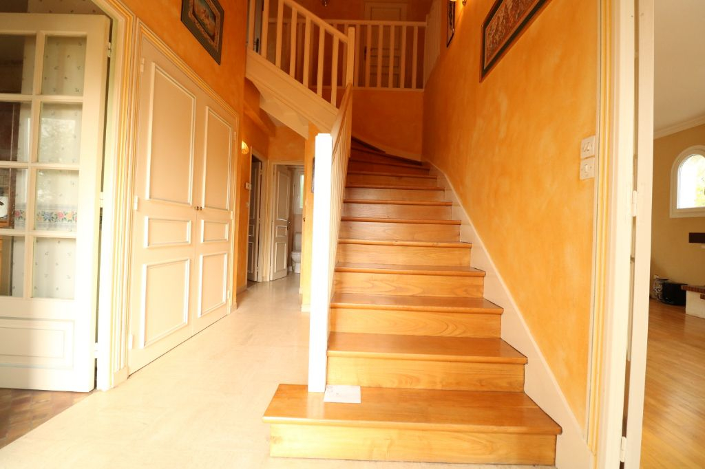 Maison T6 à Chartres de bretagne