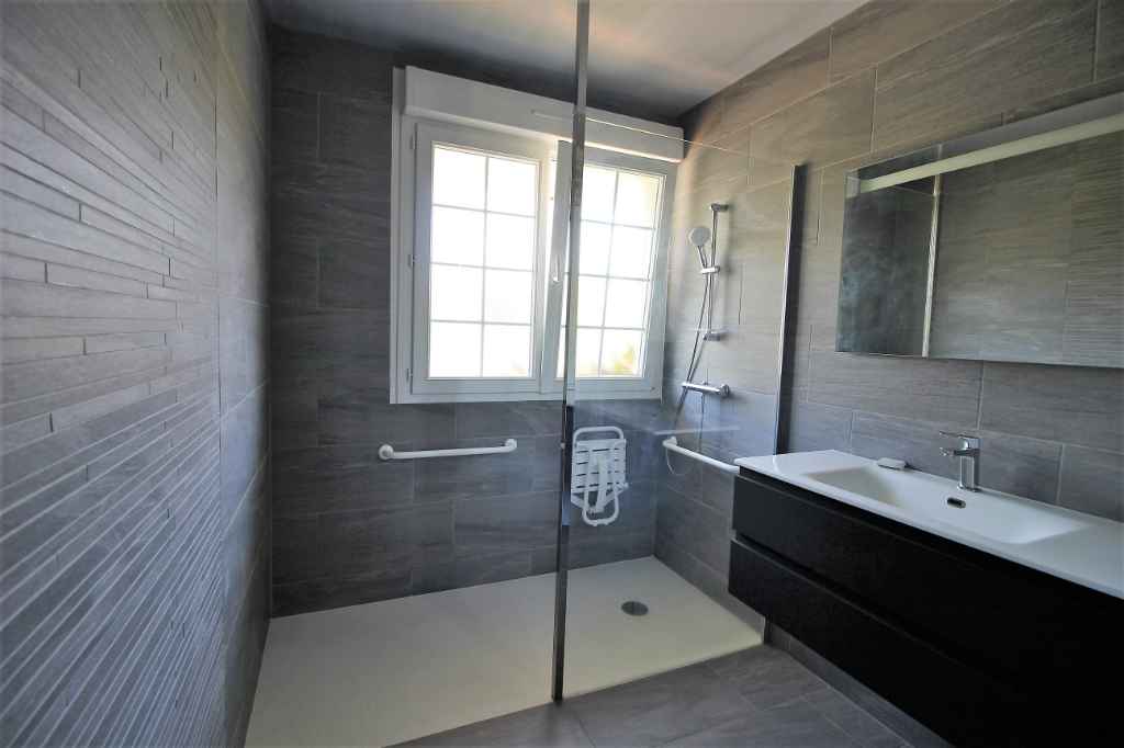 Maison T6 à Saint jacques de la lande