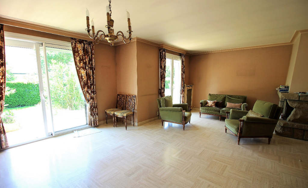 Maison T6 à Saint jacques de la lande