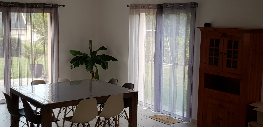 Maison T8 à Saint jouan de l isle