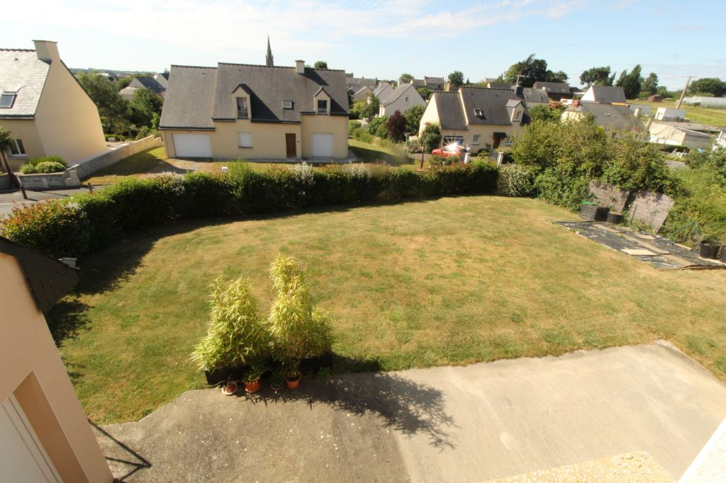Maison T8 à Saint jouan de l isle