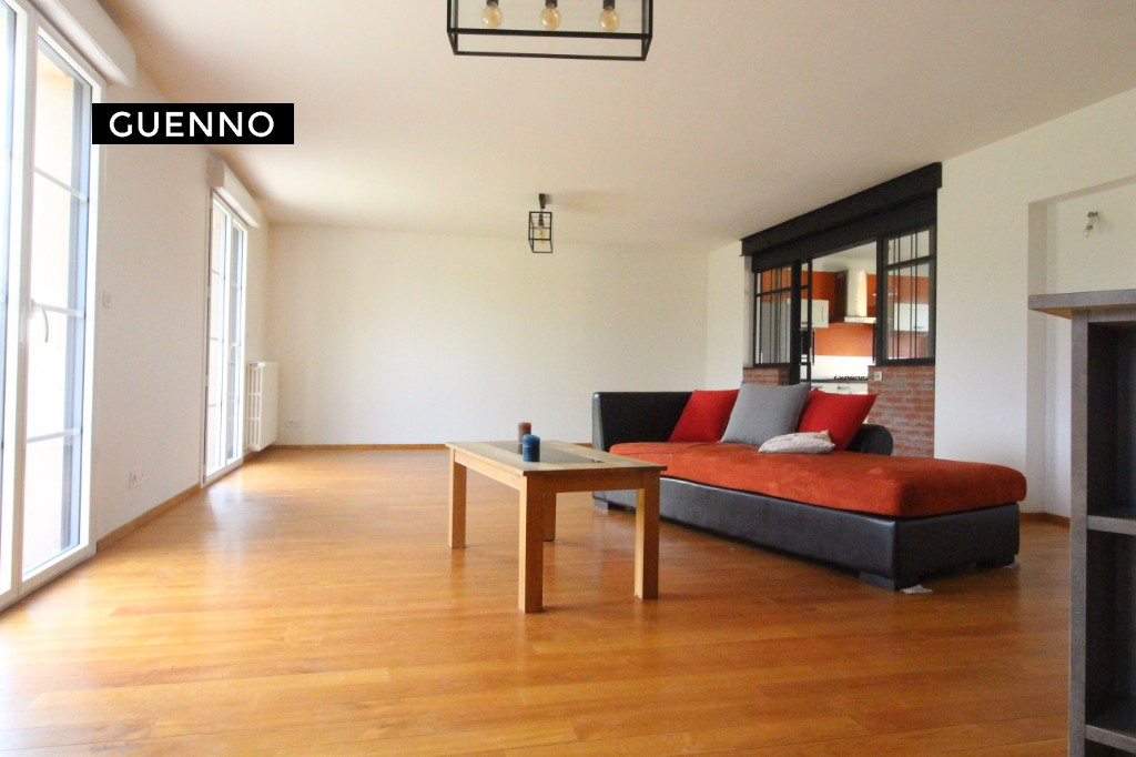 Maison T8 à Pleumeleuc