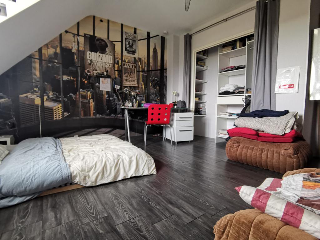 Maison T6 à Boisgervilly