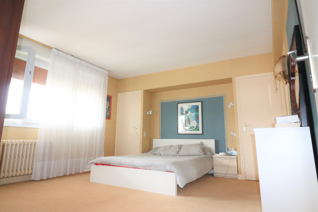 Maison T7 à Rennes