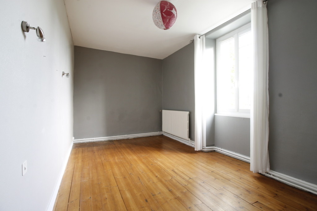 Maison T7 à Marcille robert