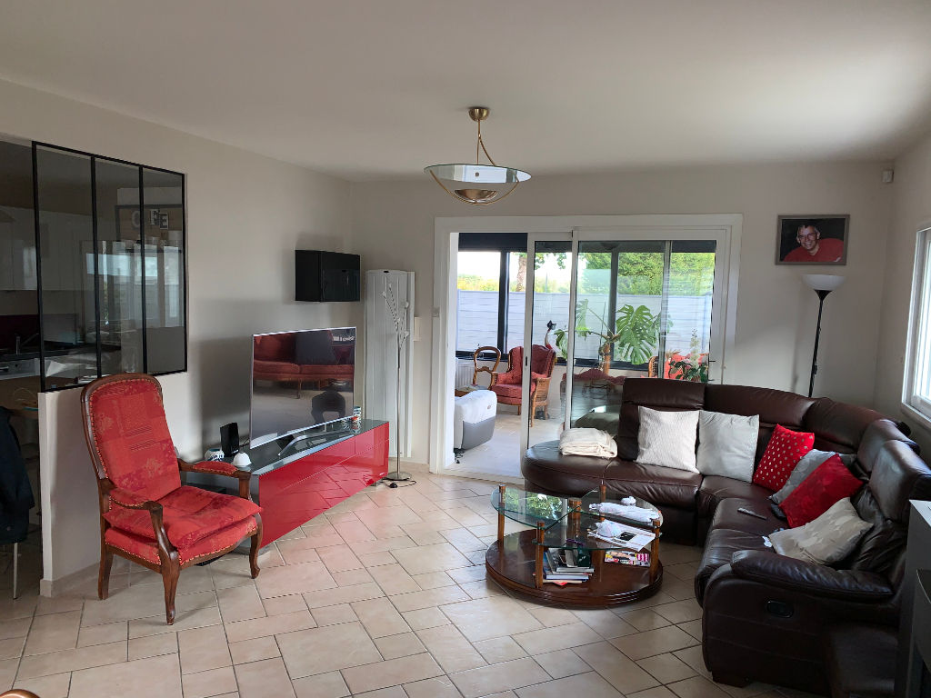 Maison T6 à Tinteniac