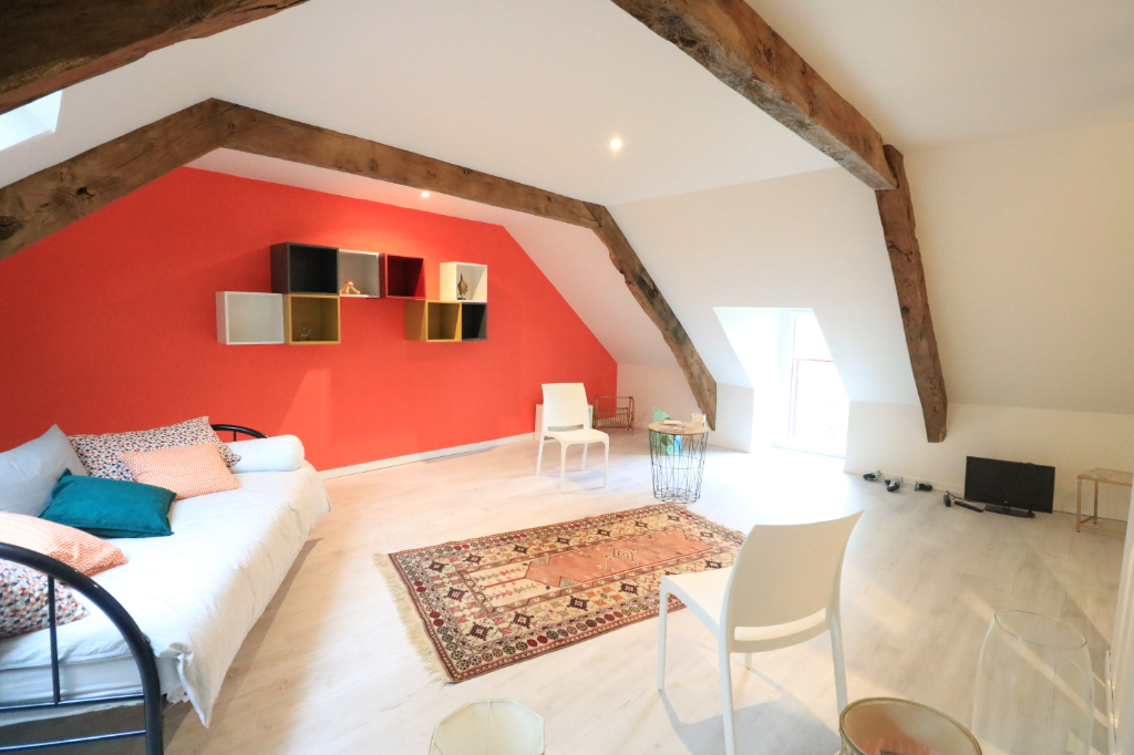 Maison T7 à Bourg des comptes