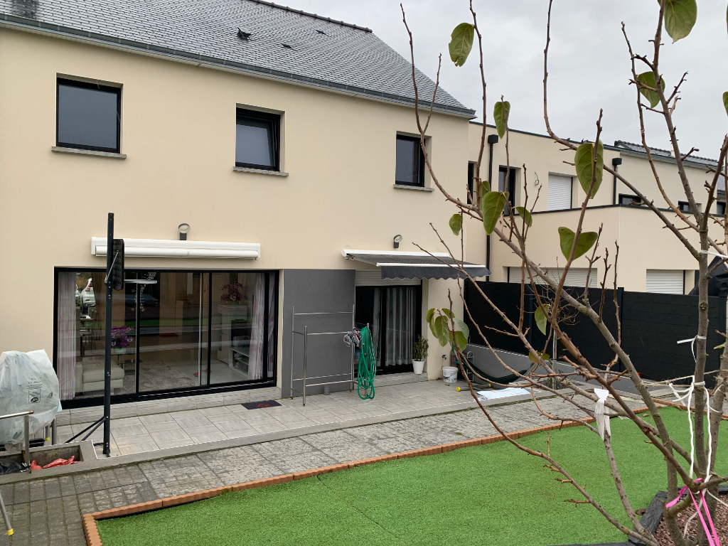 Maison T6 à Pace
