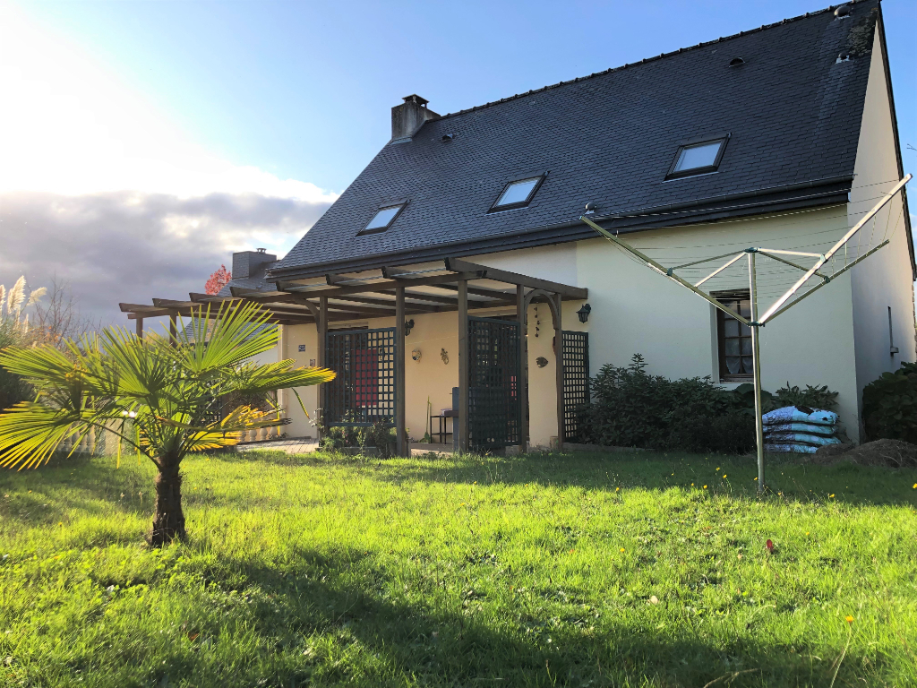Maison T6 à Pace