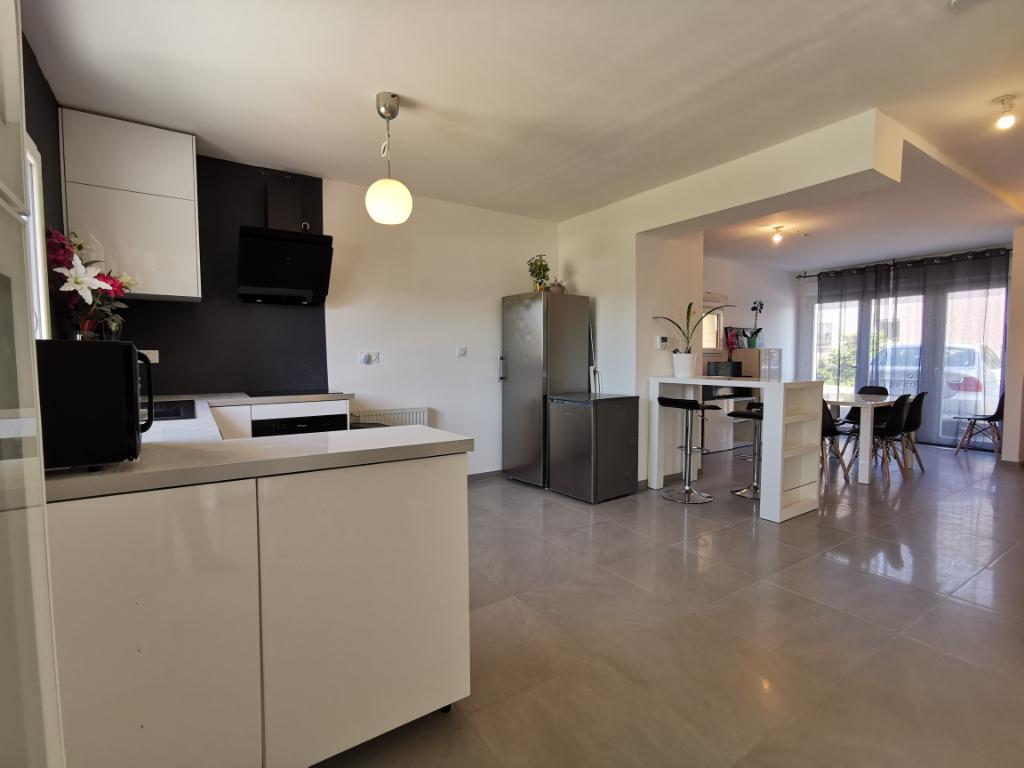 Maison T6 à Montfort sur meu