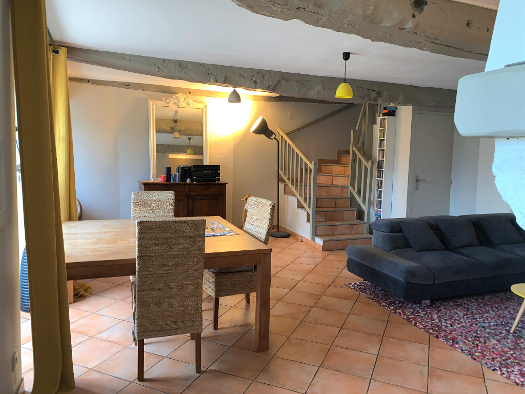 Maison T5 à Irodouer