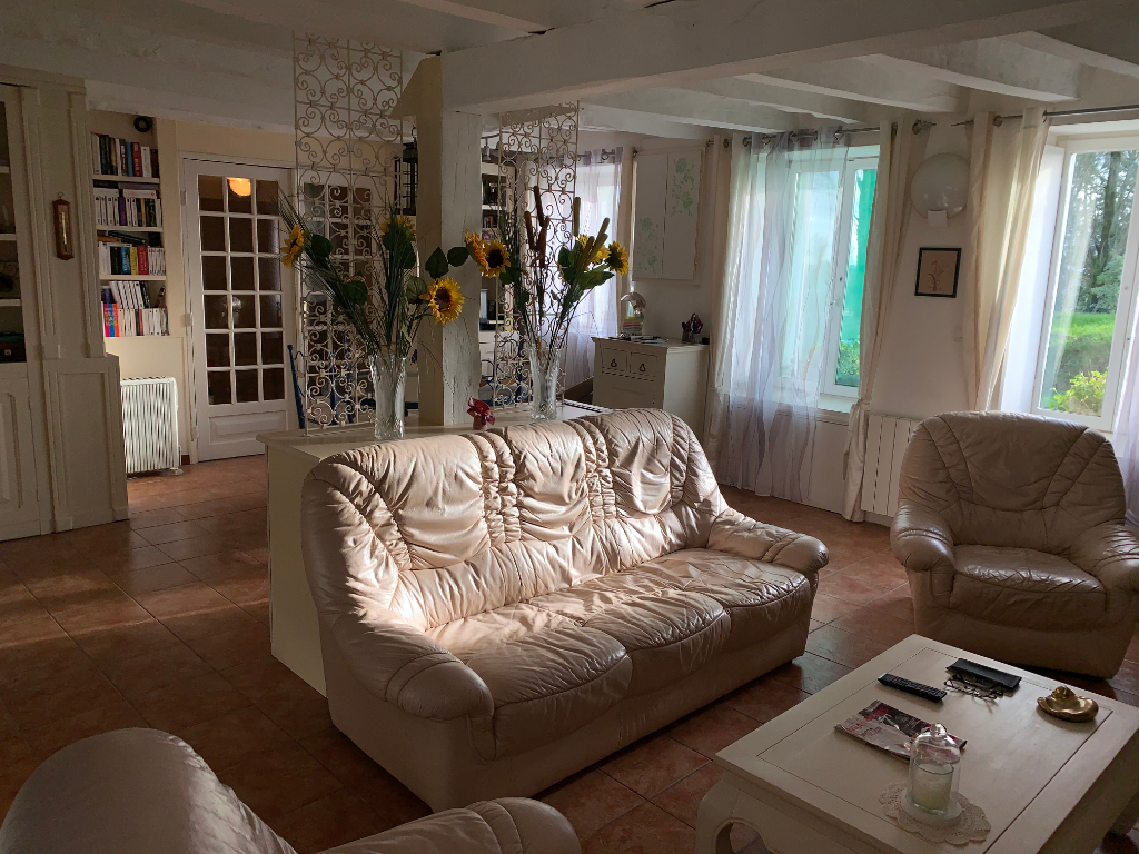Maison T6 à Merdrignac