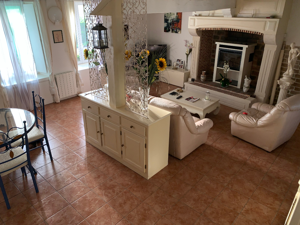 Maison T6 à Merdrignac