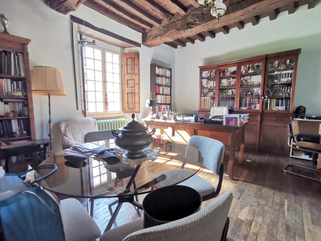 Maison T9 à Vezin le coquet
