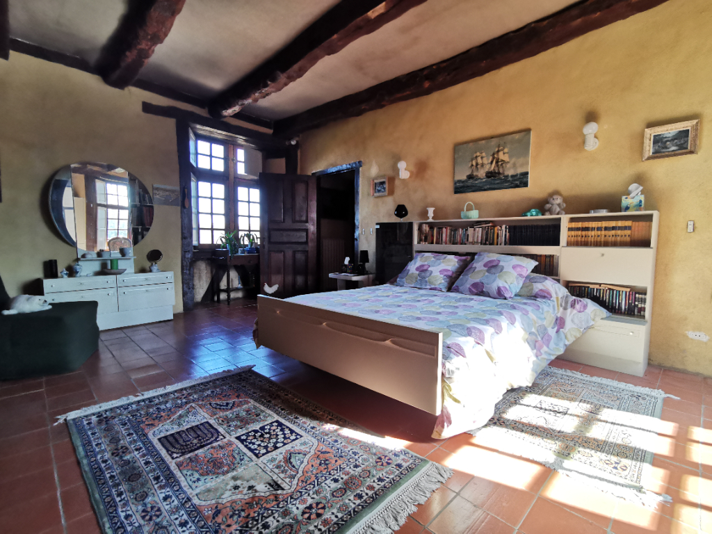 Maison T9 à Vezin le coquet