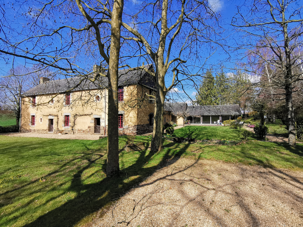 Maison T9 à Vezin le coquet