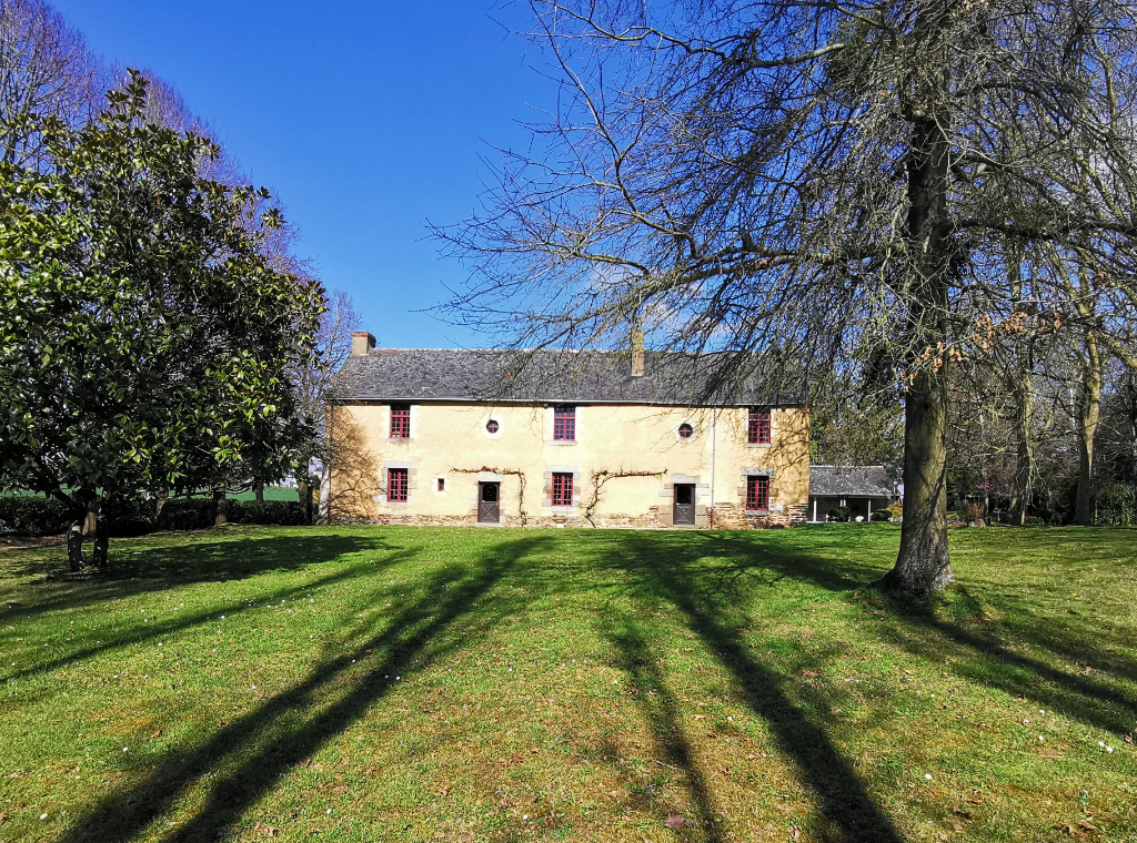 Maison T9 à Vezin le coquet