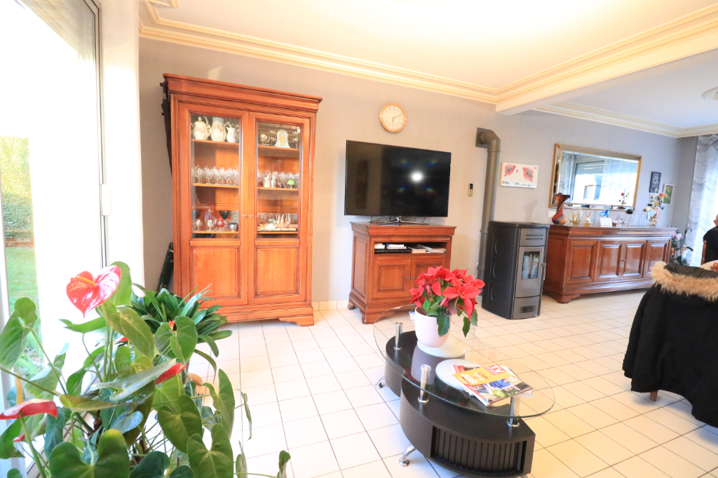 Maison T6 à Bain de bretagne
