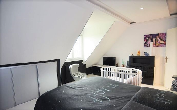Maison T7 à Saint ouen des alleux
