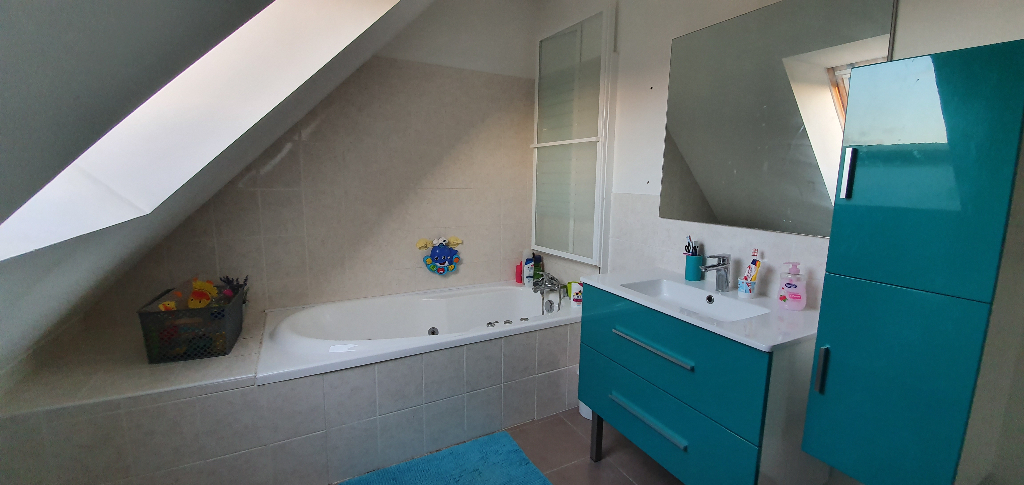 Maison T5 à Mezieres sur couesnon