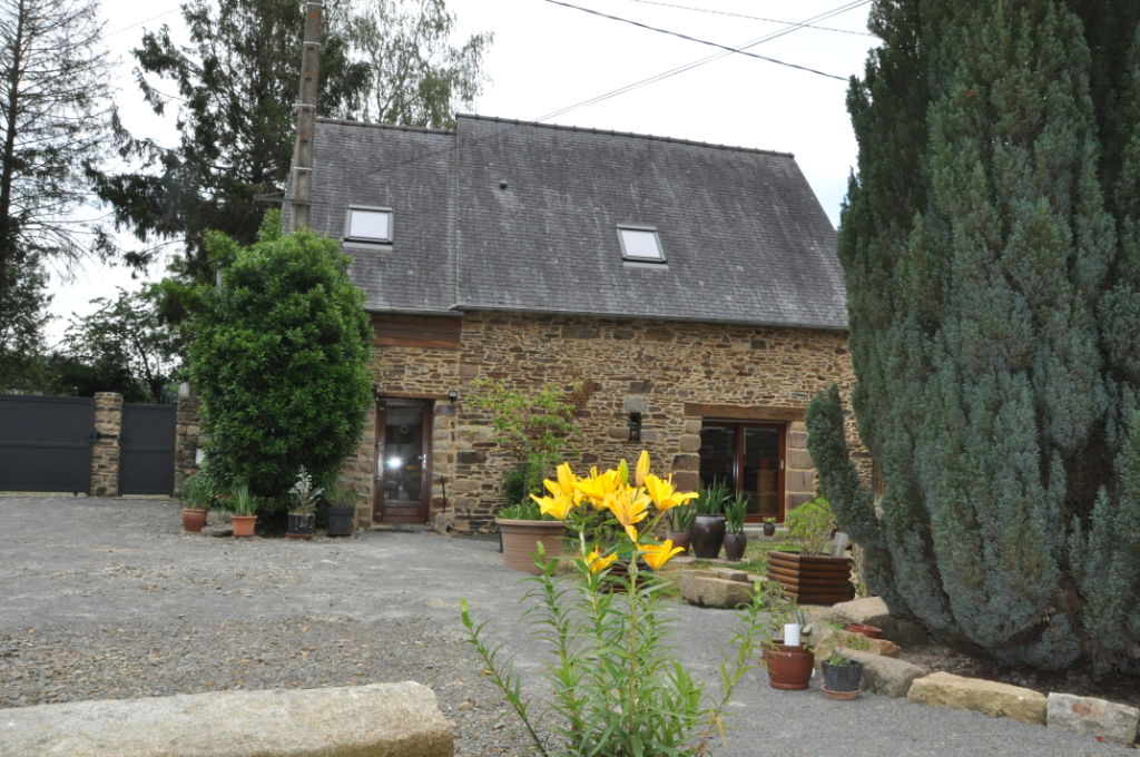 Maison T8 à Bazouges la perouse
