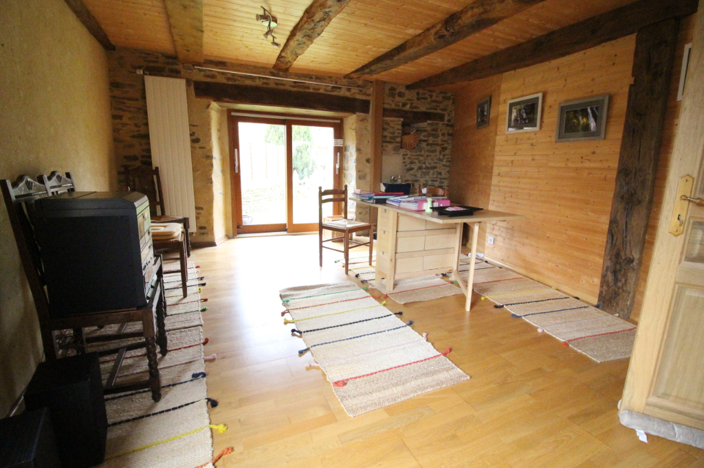 Maison T8 à Bazouges la perouse
