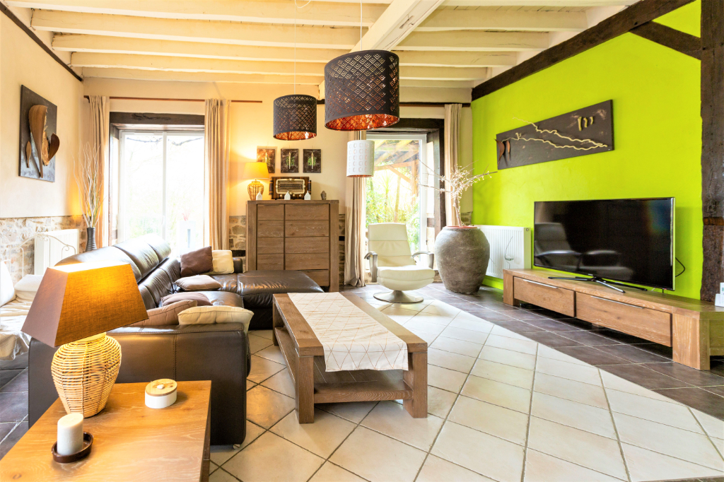 Maison T8 à Acigne