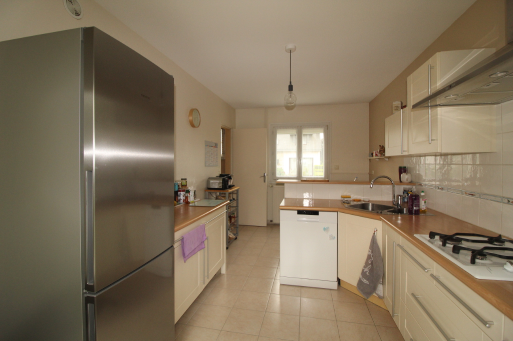Maison T5 à Chartres de bretagne