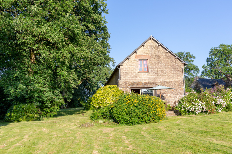 Maison T7 à Maure de bretagne
