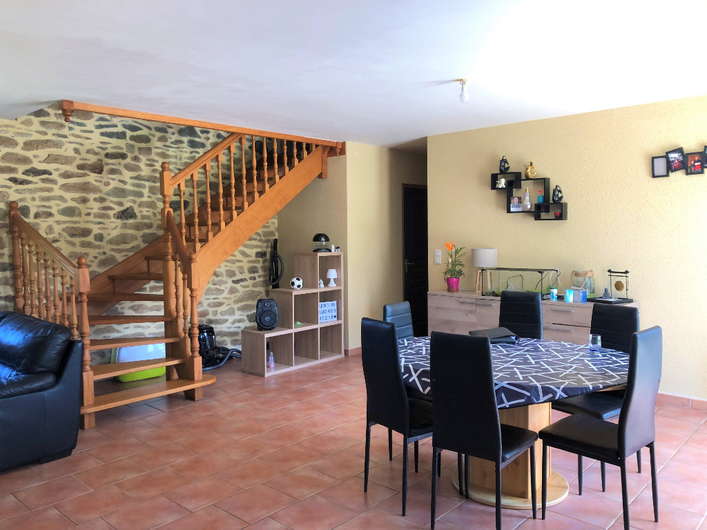 Maison T6 à Saint vran