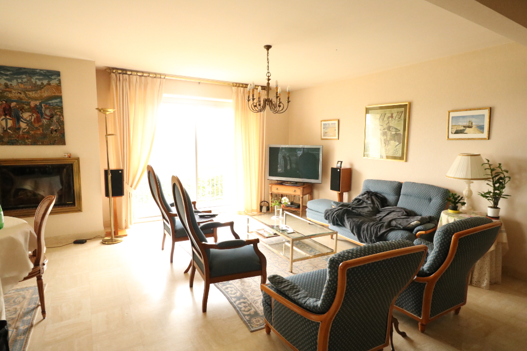 Maison T6 à Laillé