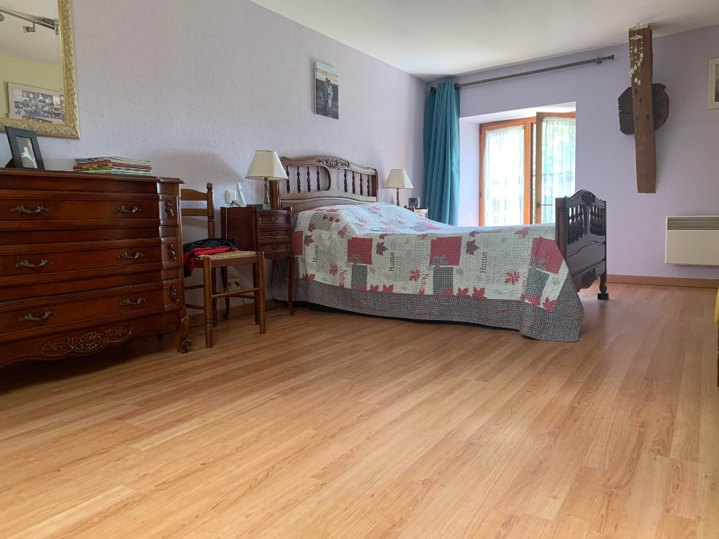 Maison T8 à Romille