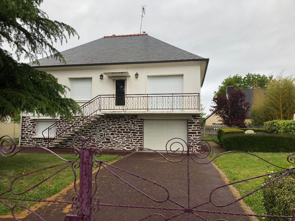 Maison T6 à Pont pean
