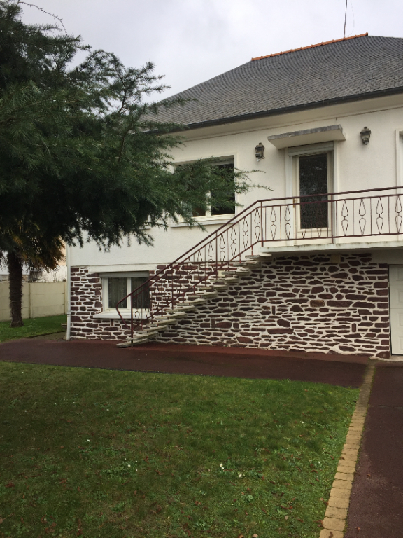 Maison T6 à Pont pean