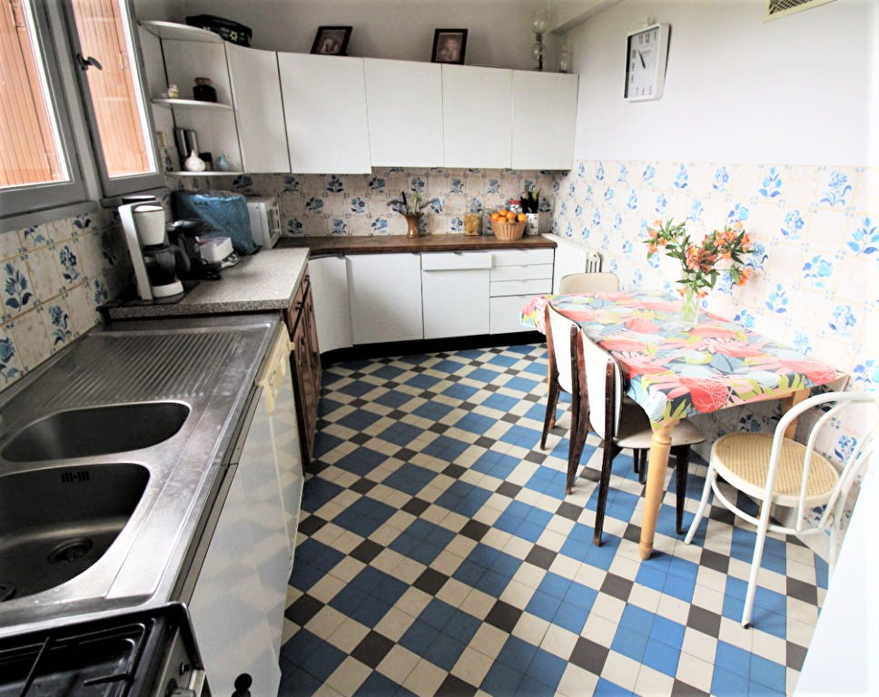 Maison T7 à Sens de bretagne