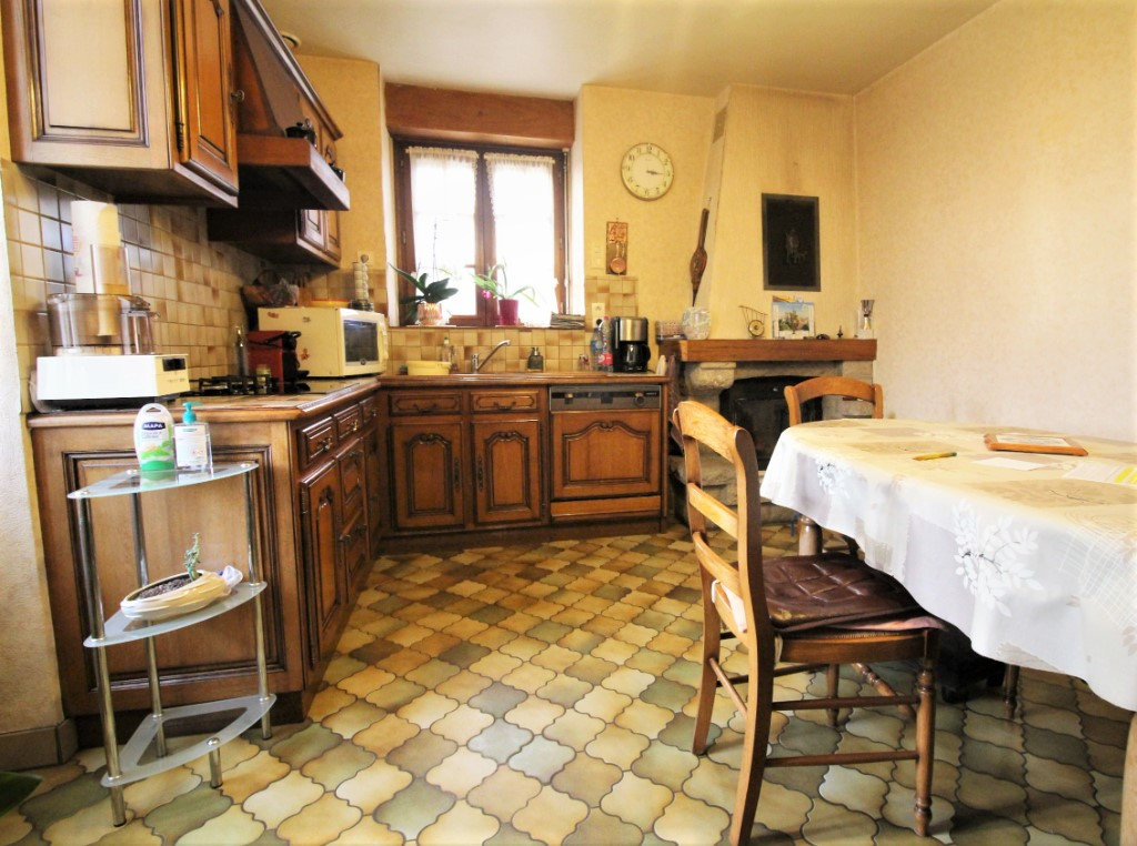 Maison T6 à Mondevert