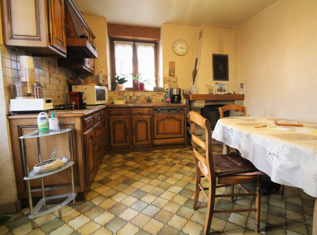 Maison T6 à Mondevert