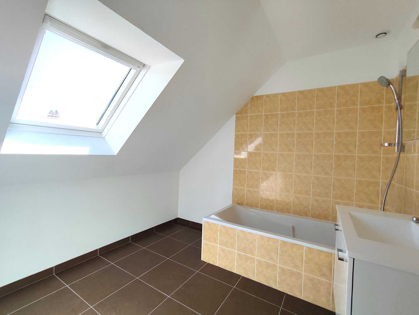Maison T5 à Lusanger