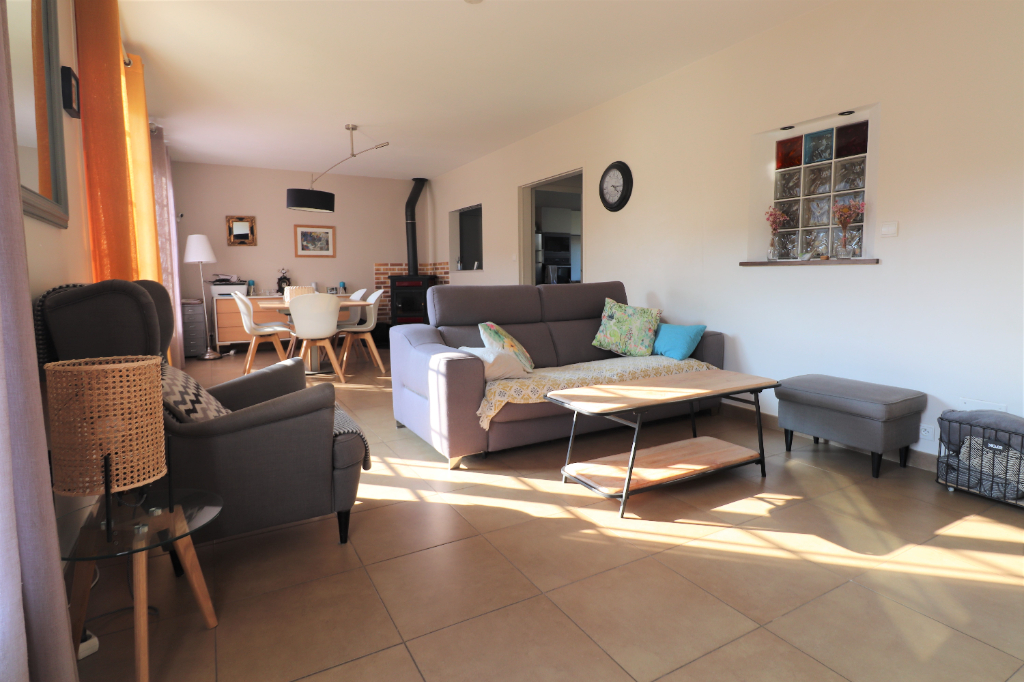 Maison T6 à Saint gregoire