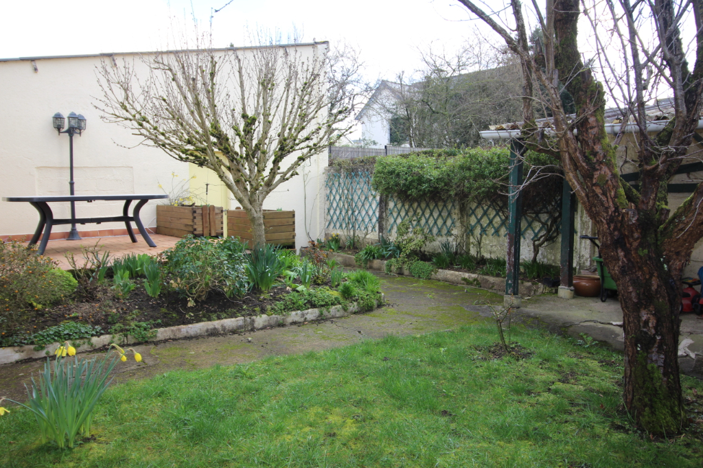 Maison T6 à Saint jacques de la lande