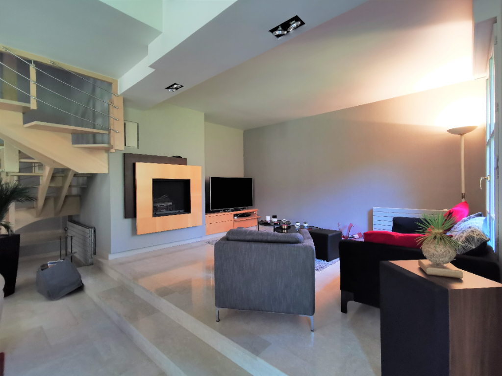 Maison T9 à Thorigne fouillard